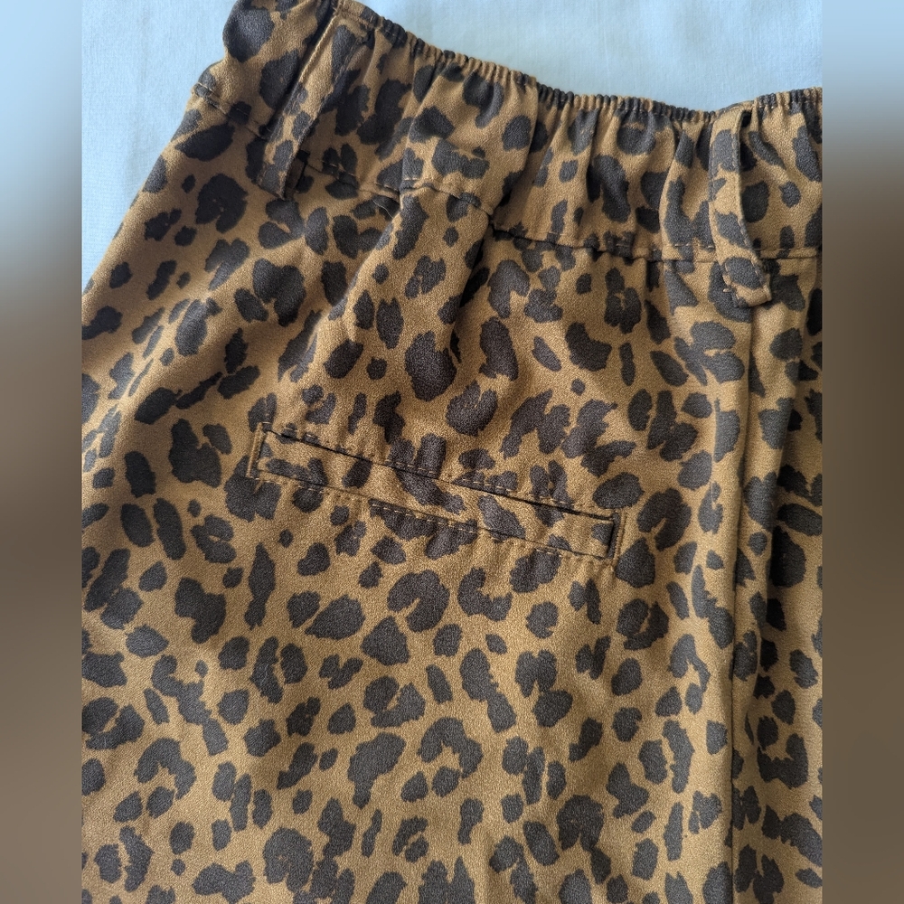 A New Day Leopard Print Shorts - Picture 5 of 7